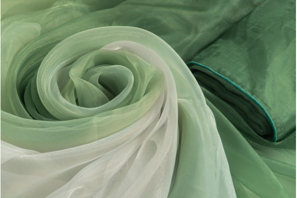 Розтяжка (карнавал) темно-зелена