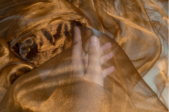 Тюль органза манка хамелеон коричнева Тюль органза манка хамелеон коричнева