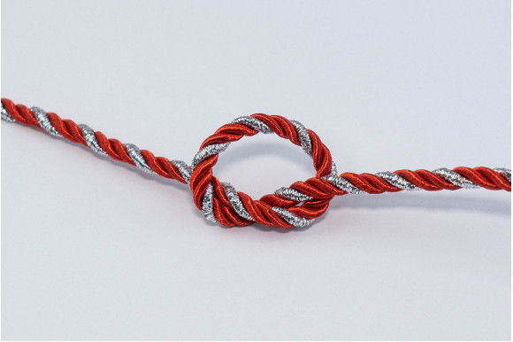 Шнур декоративный красно-серебристый 5 мм