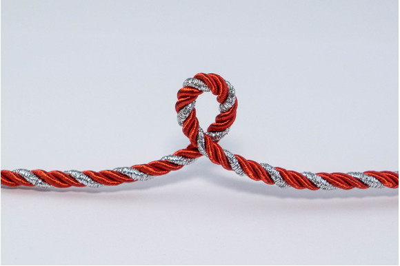 Шнур декоративный красно-серебристый 5 мм