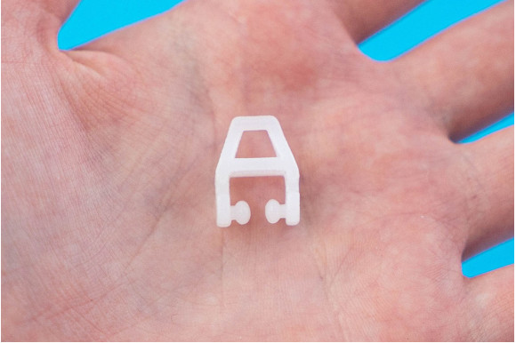 Усилитель крючка для алюминиевого карниза