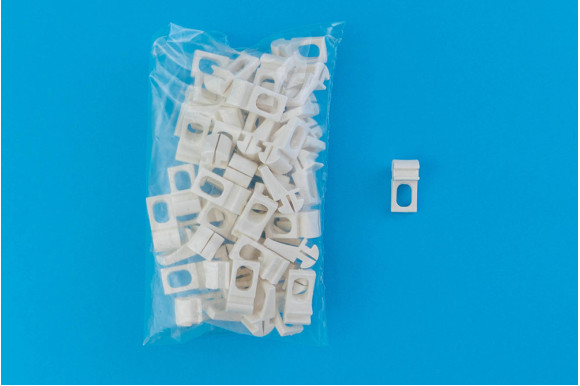 Підсилювач гачка для потолочного карнизу №1