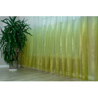 Растяжка (карнавал) бледно-зеленая отрез 4,25 метра