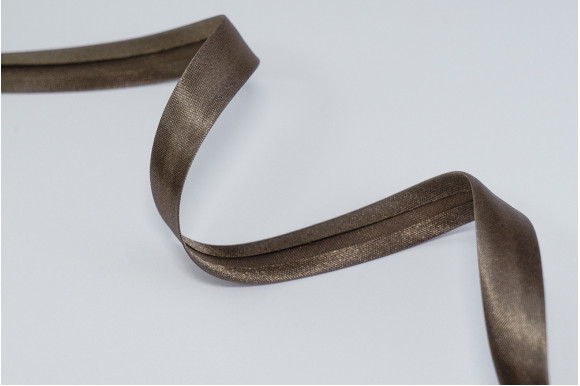 Коса бейка коричнева