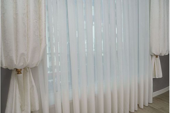 Тюль жакард щільний Bugatti TGP-9239 молочний Тюль жакард щільний Bugatti TGP-9239 молочний