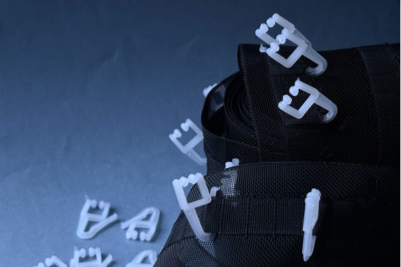 Крючки на алюминиевый карниз KKA-9290