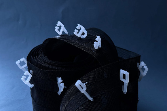 Крючки на алюминиевый карниз KKA-9290