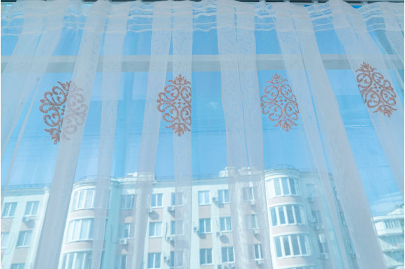 Готовый Тюль французский фатин с вышивкой Azzaro  GT-9317 синий/беж 2,32м/4,60м