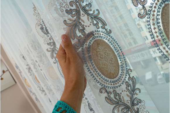 Готовый Тюль французский фатин с вышивкой Azzaro  GT-9317 синий/беж 2,32м/4,60м