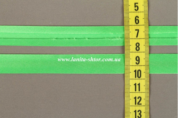 Косая бейка ярко-салатовая